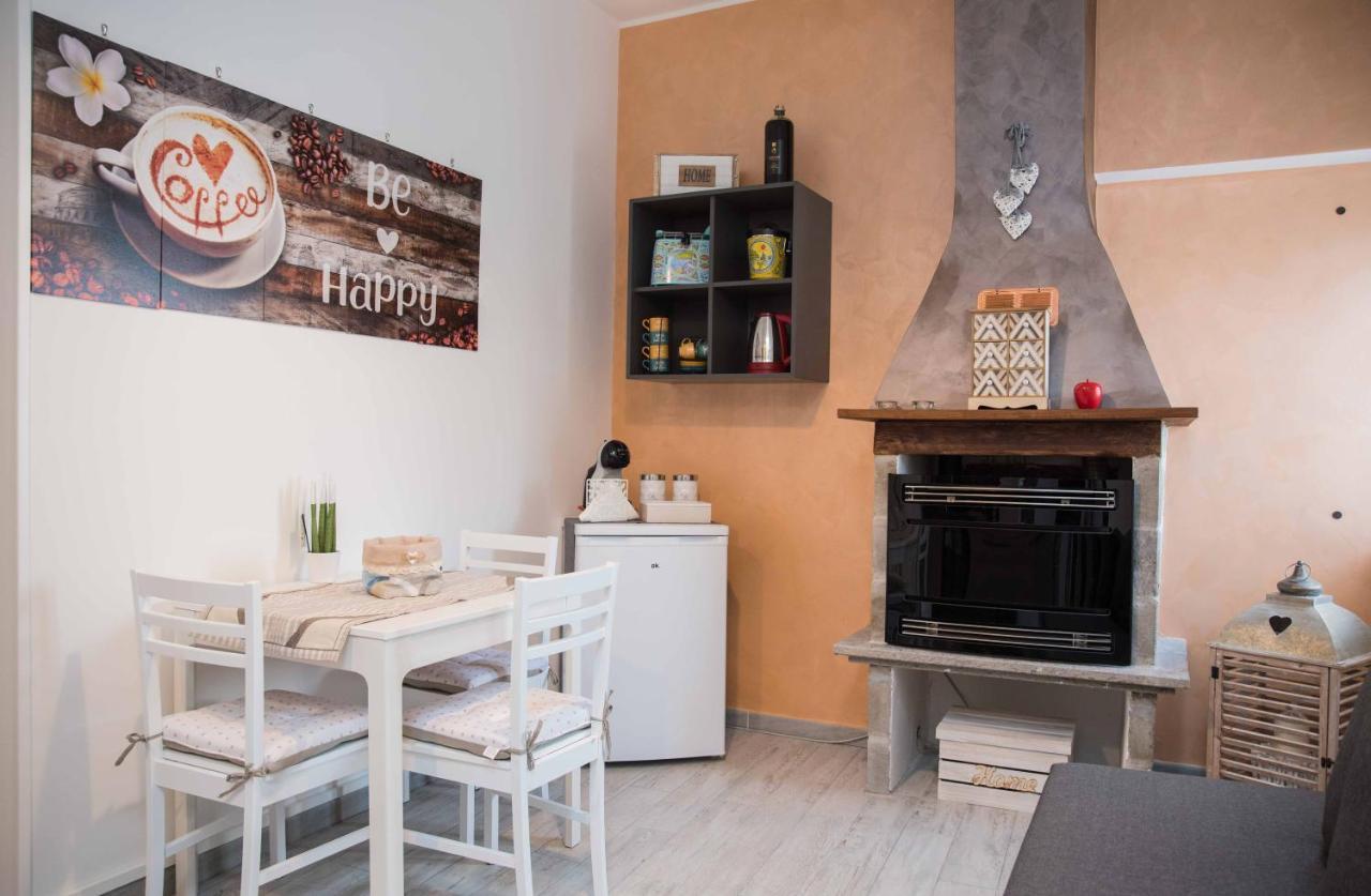 La Casetta Del Borgo Caprarola Bagian luar foto